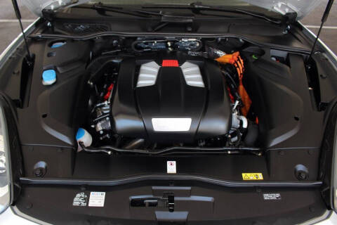 2016 Porsche Cayenne S E-Hybrid