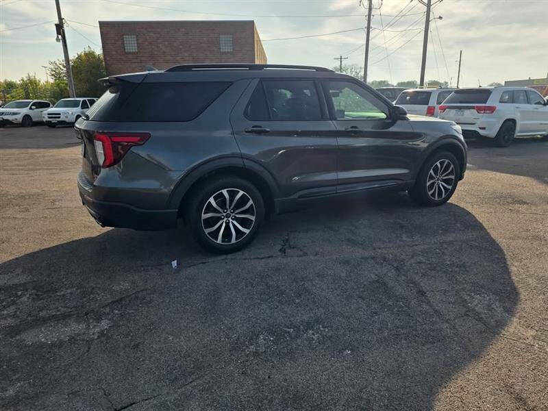 2020 Ford Explorer Sport Trac
