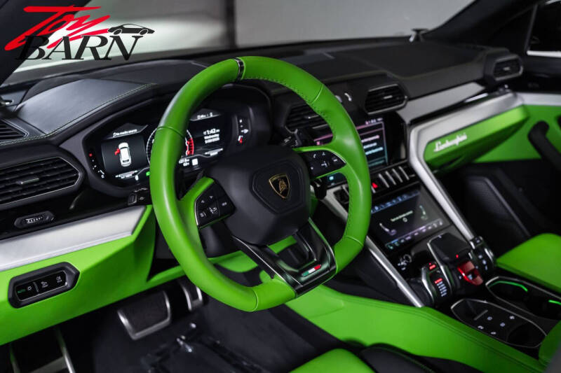 2022 Lamborghini Urus