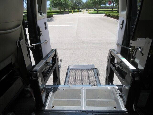 2013 Ford E-Series E-150 XLT