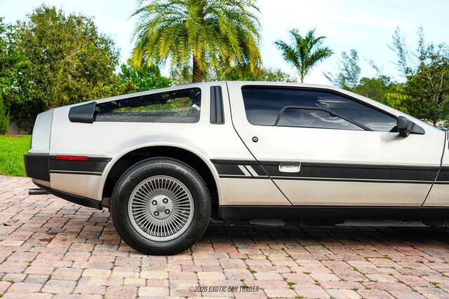 1981 DeLorean DMC-12