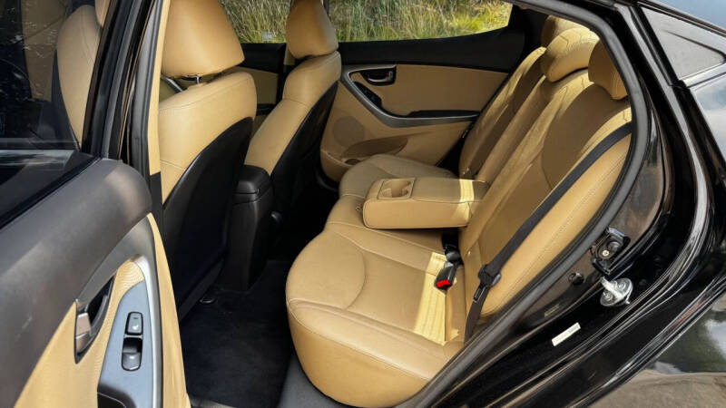 2012 Hyundai Elantra Limited
