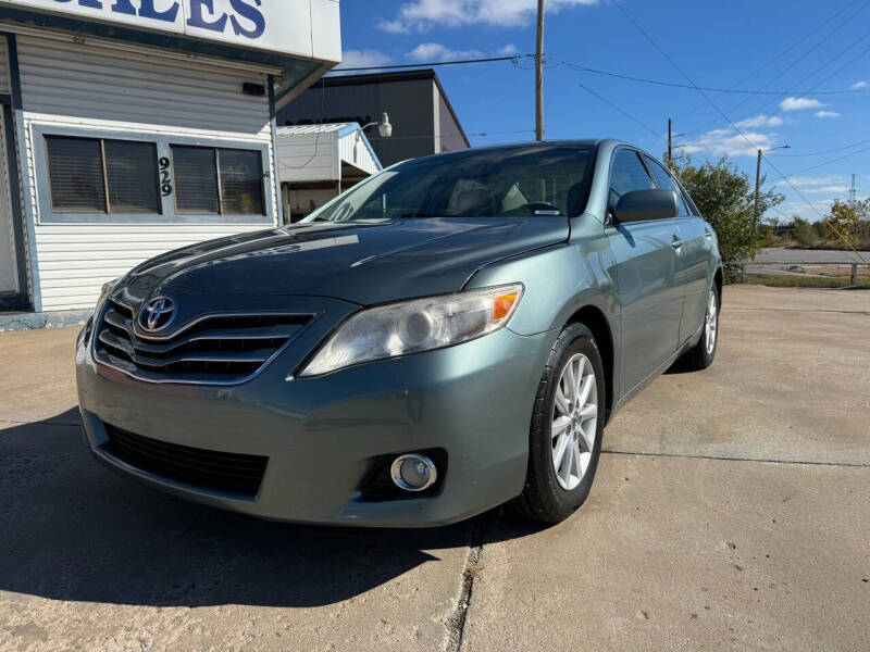 2011 Toyota Camry XLE photo 6