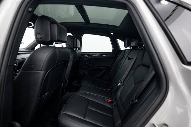 2022 Porsche Macan S
