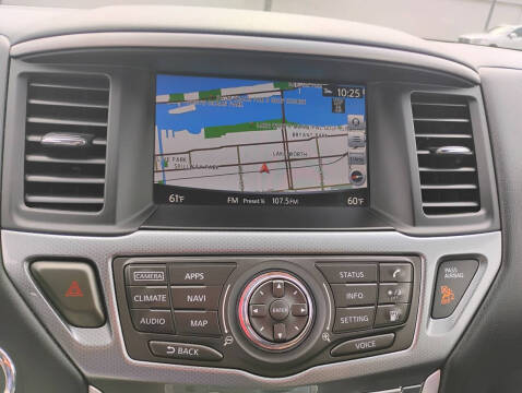 2020 Nissan Pathfinder SL