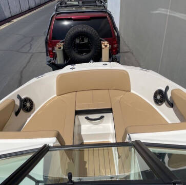 2022 Sea Ray SPX 190