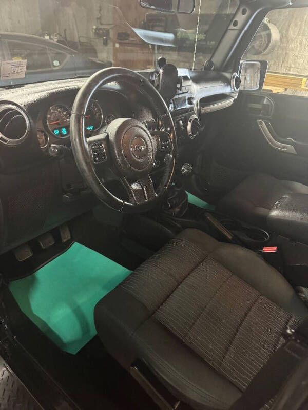 2011 Jeep Wrangler Unlimited Sahara