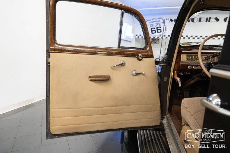 1941 Packard Super Eight