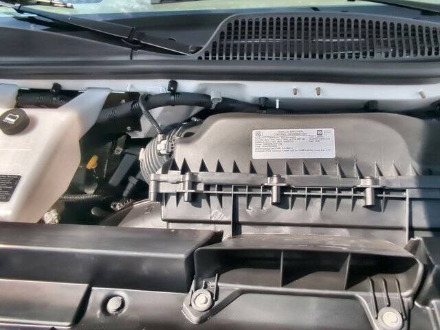 2025 GMC Savana 3500