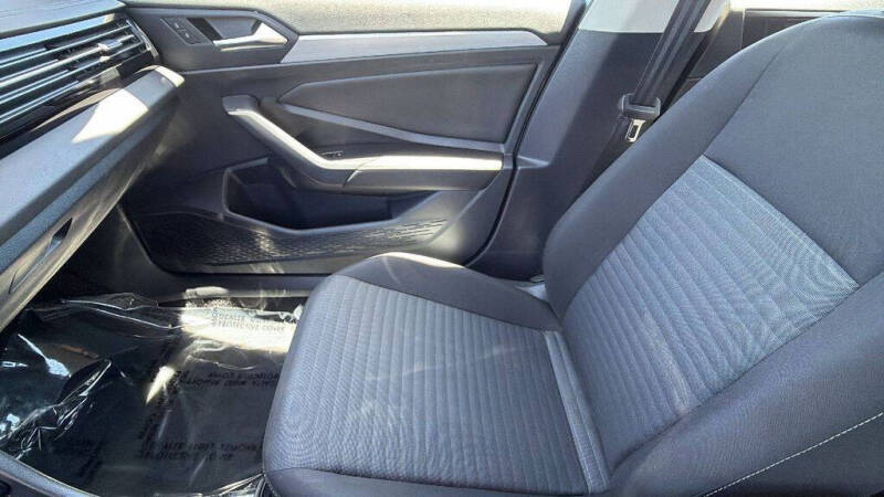 2025 Volkswagen Jetta S