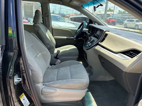 2015 Toyota Sienna L 7-Passenger