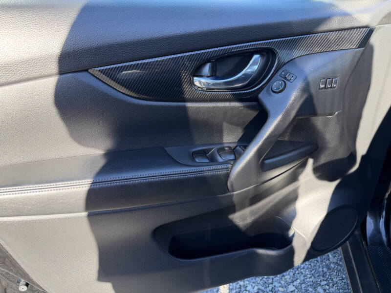2017 Nissan Rogue SL