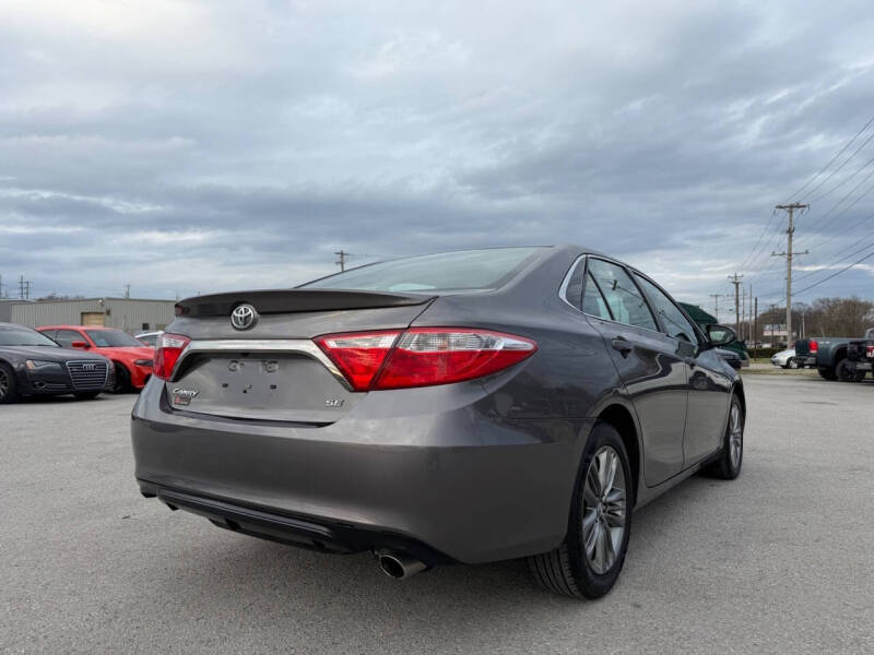 2017 Toyota Camry SE