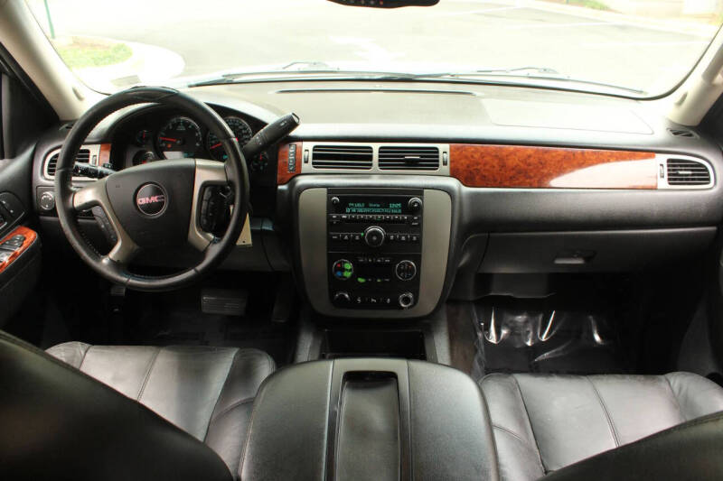 2014 GMC Yukon XL SLT
