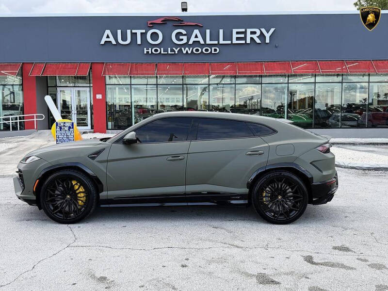 2025 Lamborghini Urus SE
