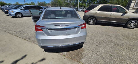 2012 Chrysler 200 LX