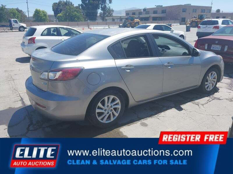 2012 Mazda MAZDA3 i Touring