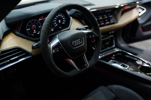 2023 Audi e-tron GT quattro Premium Plus