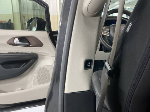 2019 Chrysler Pacifica Touring Plus