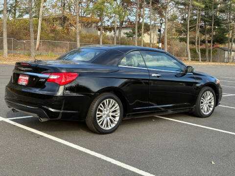 2012 Chrysler 200 Limited