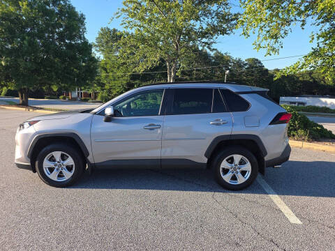 2020 Toyota RAV4 XLE