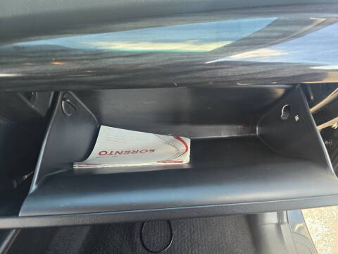 2012 Kia Sorento LX
