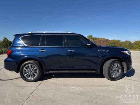 2022 Infiniti QX80 Luxe