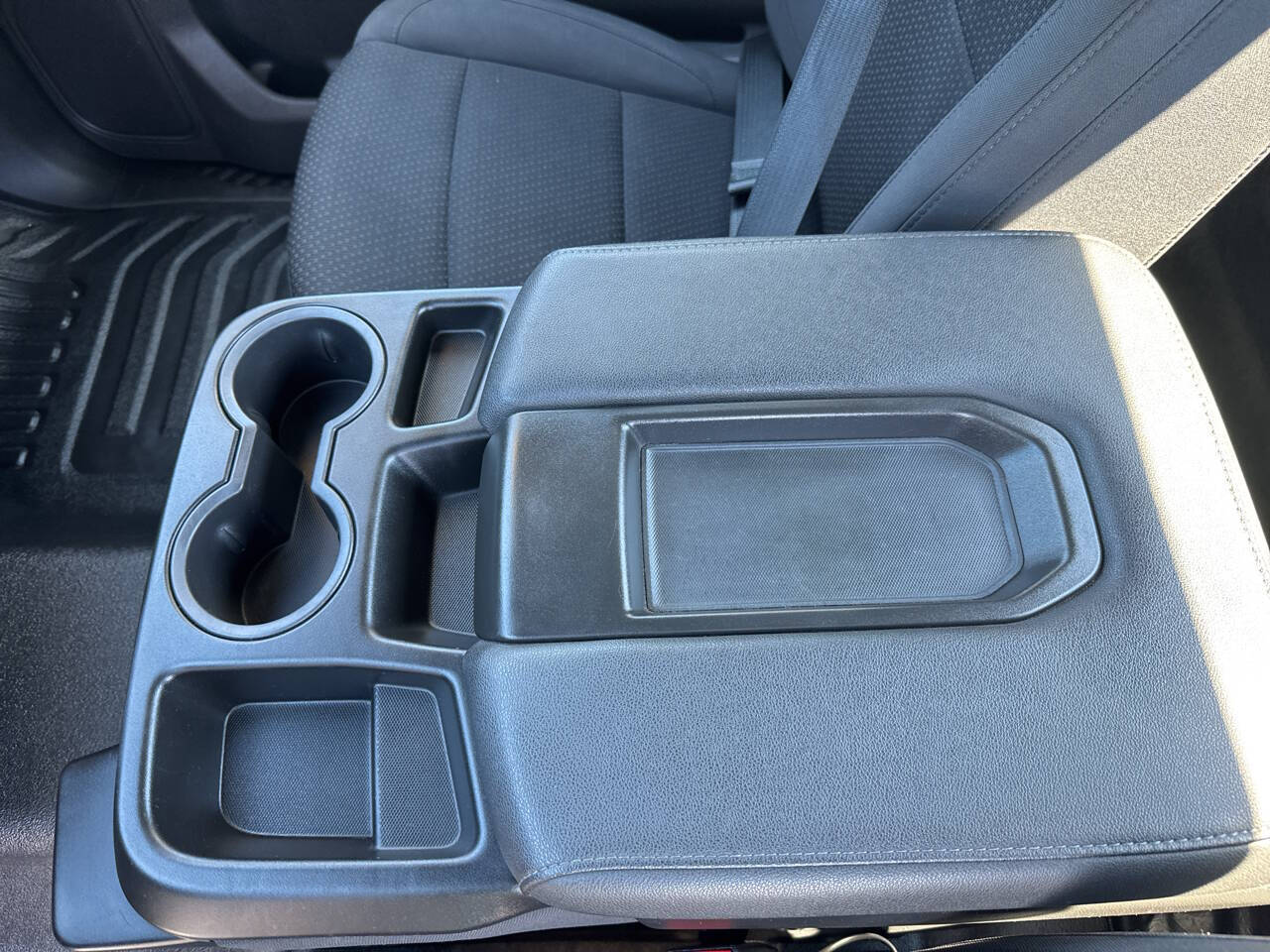 used 2024 Chevrolet Silverado 1500 car, priced at $27,999