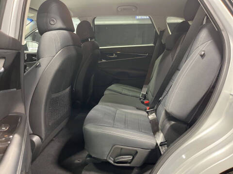 2017 Kia Sorento LX
