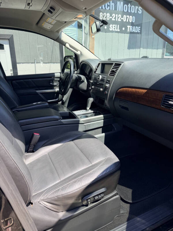 2015 Nissan Armada Platinum