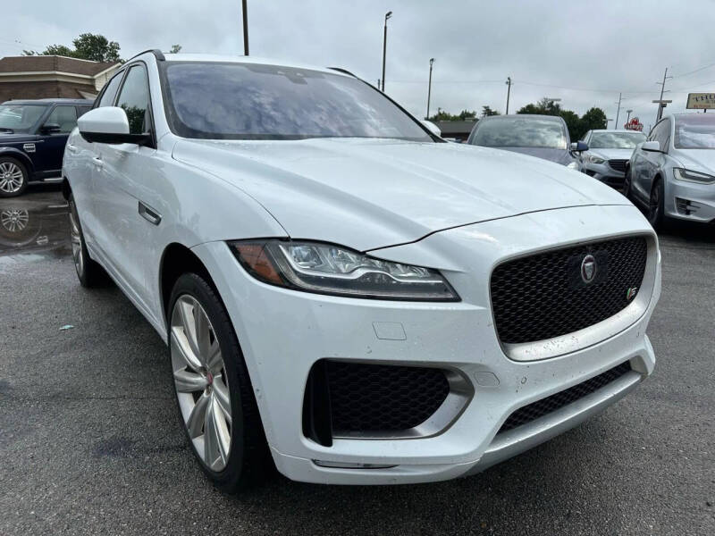 2019 Jaguar F-PACE S