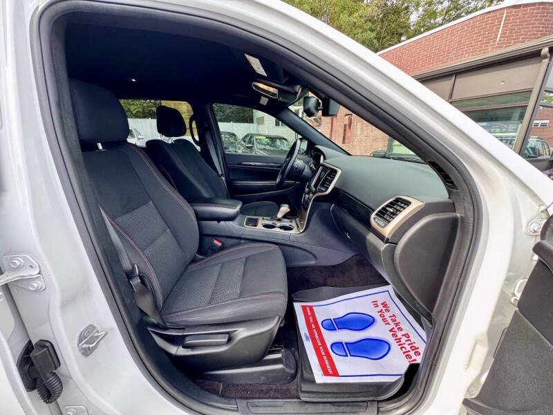 2016 Jeep Grand Cherokee Laredo 75th Anniversary