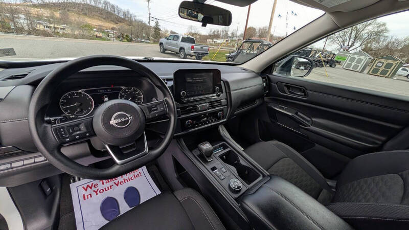 2023 Nissan Pathfinder S