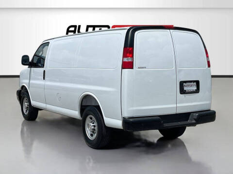 2025 Chevrolet Express 2500