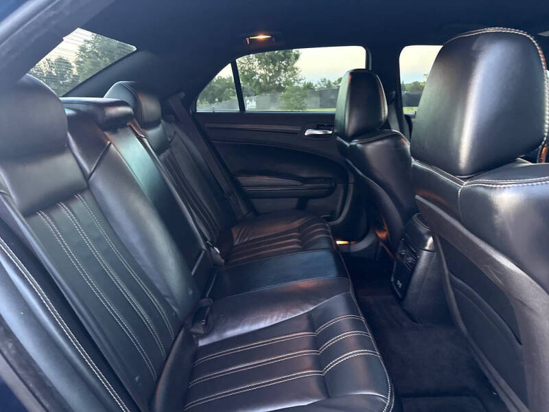 2016 Chrysler 300 S