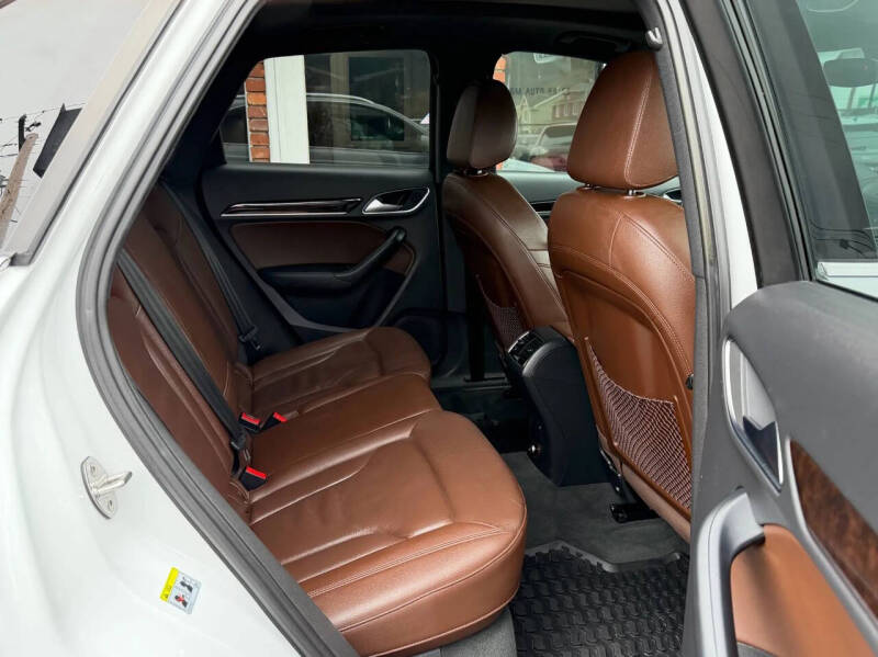 2016 Audi Q3 2.0T quattro Premium Plus