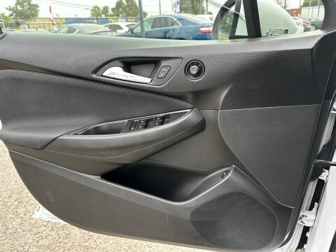 2017 Chevrolet Cruze LS Auto