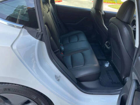 2020 Tesla Model 3 Standard Range Plus