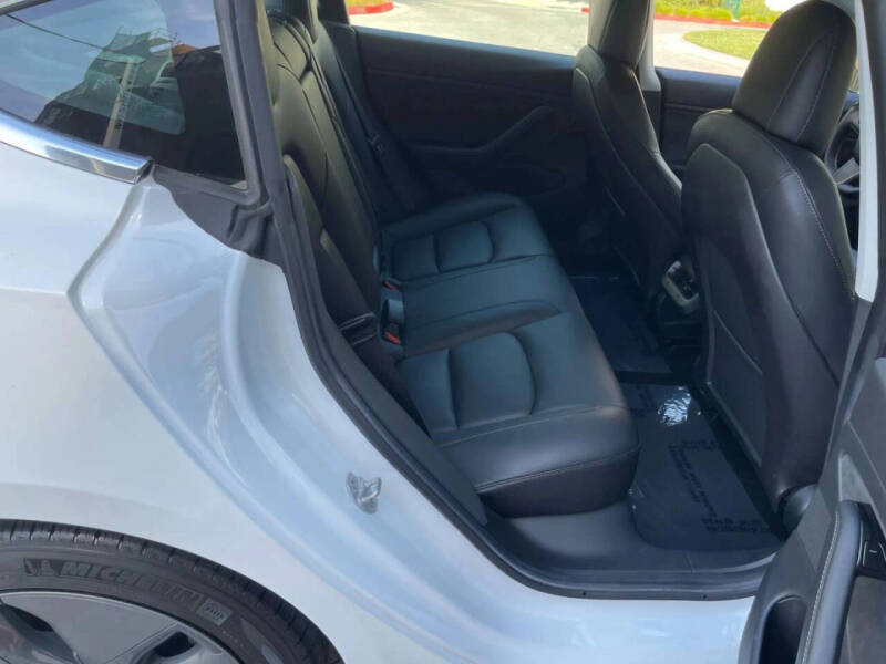 2020 Tesla Model 3 Standard Range Plus