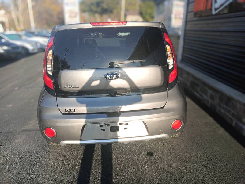 2017 Kia Soul +