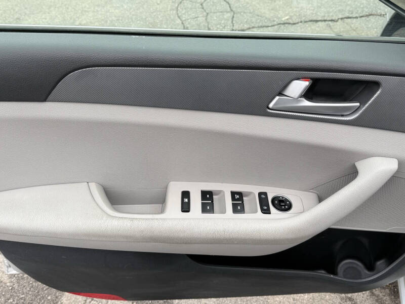 2016 Hyundai Sonata SE