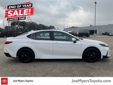 2025 Toyota Camry SE