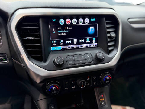 2017 GMC Acadia SLT-1