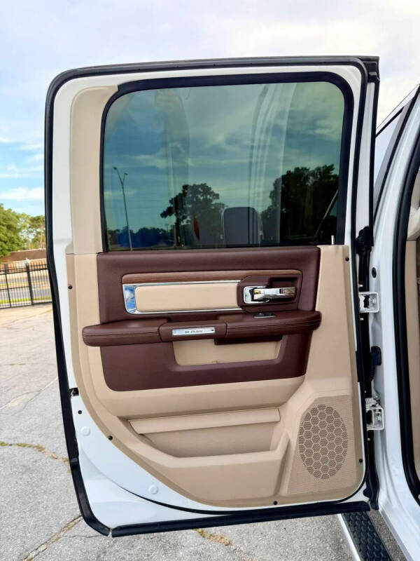 2016 RAM 3500 Laramie