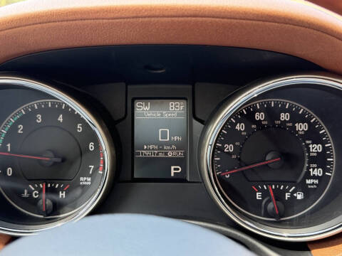 2012 Jeep Grand Cherokee Overland Summit