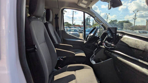 2023 Ford Transit 350 XLT