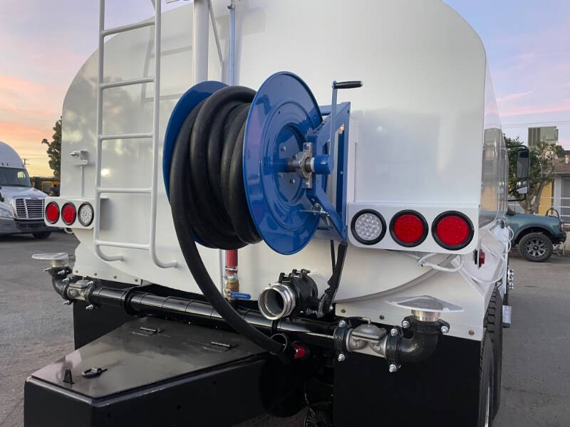 2018 Freightliner M2 112