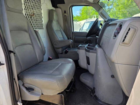 2011 Ford E-Series E-350 SD