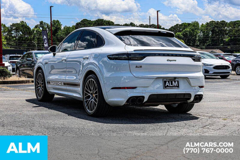 2023 Porsche Cayenne E-Hybrid Coupe Platinum Edition