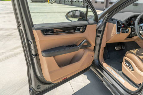 2023 Porsche Cayenne